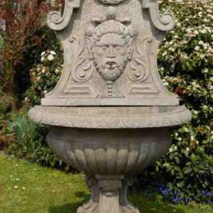 Muurfontein met hoofd versie 1