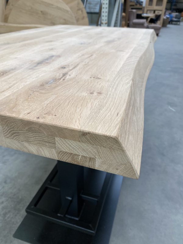 Aerts eiken bartafel, boomstam + voetensteun, A-keuze - Afbeelding 3