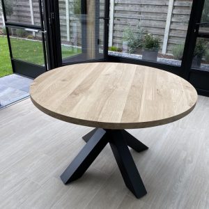 Aerts massief eiken eettafel, rond + spinpoot, A-keuze