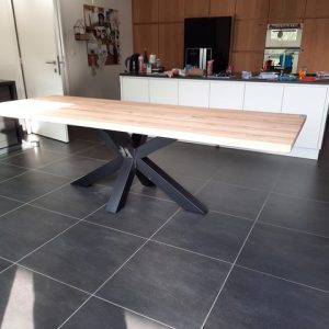 Aerts eettafel, massieve eik, 260 cm, zwarte spinpoot 1