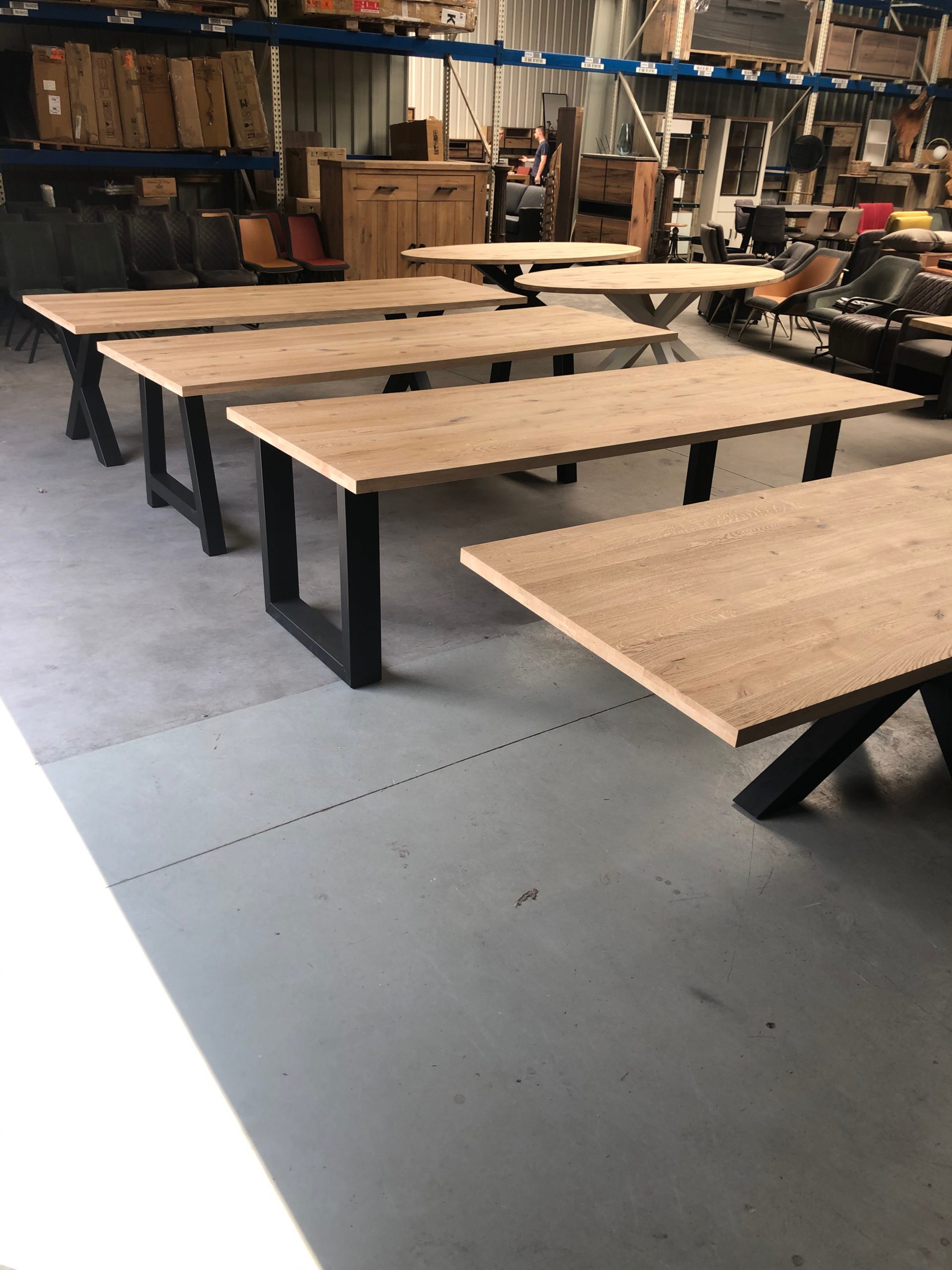 Verbergen inval Kerstmis Aerts massief eiken, eettafel, onderstel naar keuze, A-keuze - Meubelen Dino Verbergen inval Kerstmis Aerts massief eiken, eettafel, onderstel naar keuze, A-keuze - Meubelen Dino