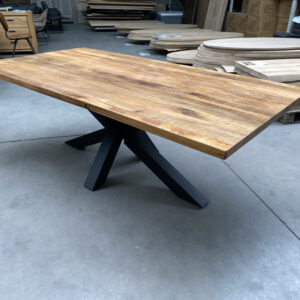 Marc eettafel, mangohout + RVS onderstel