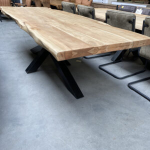 Soria boomstamtafel, Tower Living