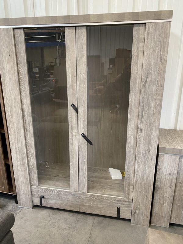 Casino vitrine, grey