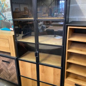 Vitrine industrieel, metaal + hout