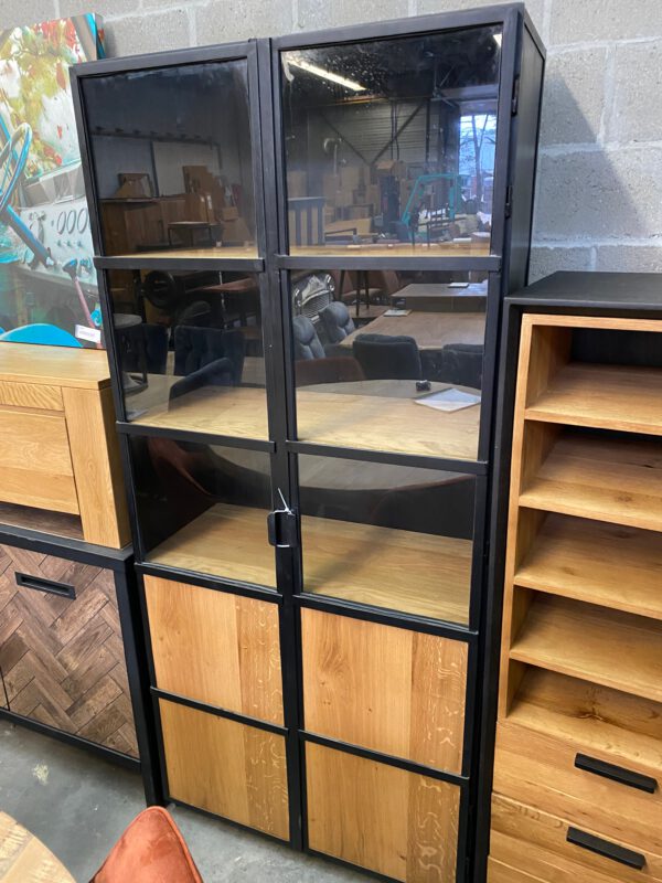 Vitrine industrieel, metaal + hout