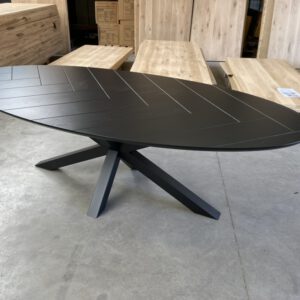 Zwart ovale eettafel, visgraat + verjongd