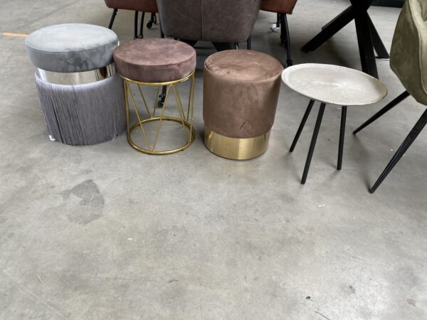 Decoratieve poefjes