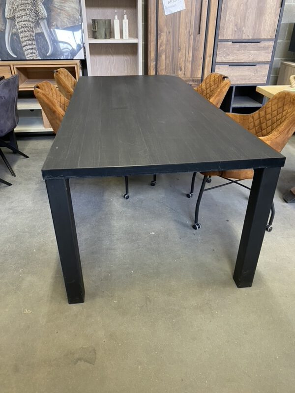 Sandwich eettafel, old piano 
