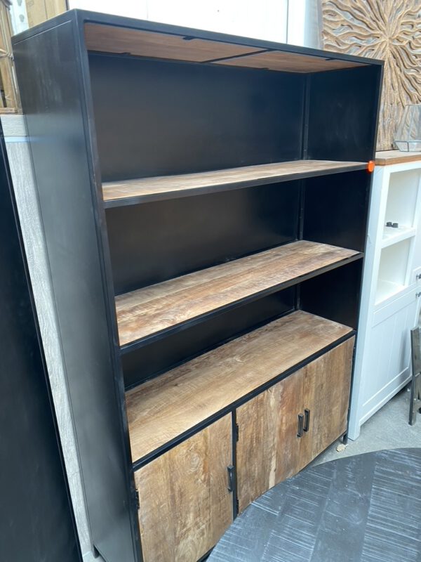 Sturdy boekenkast groot, mangohout + metaal