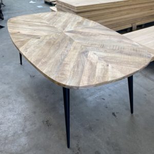 Sam eettafel, visgraat
