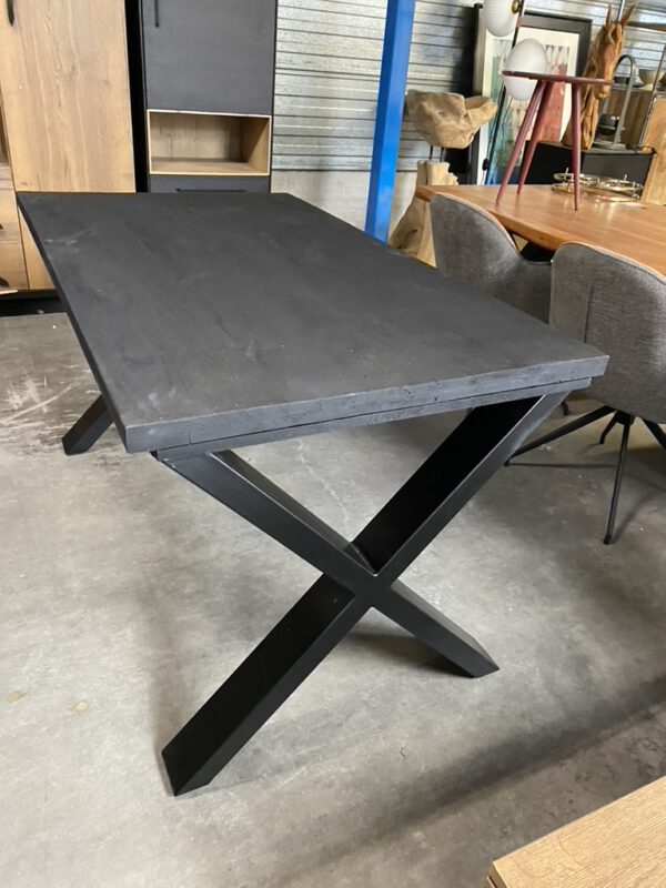 Cod eettafel mangohout, black finish - Afbeelding 4