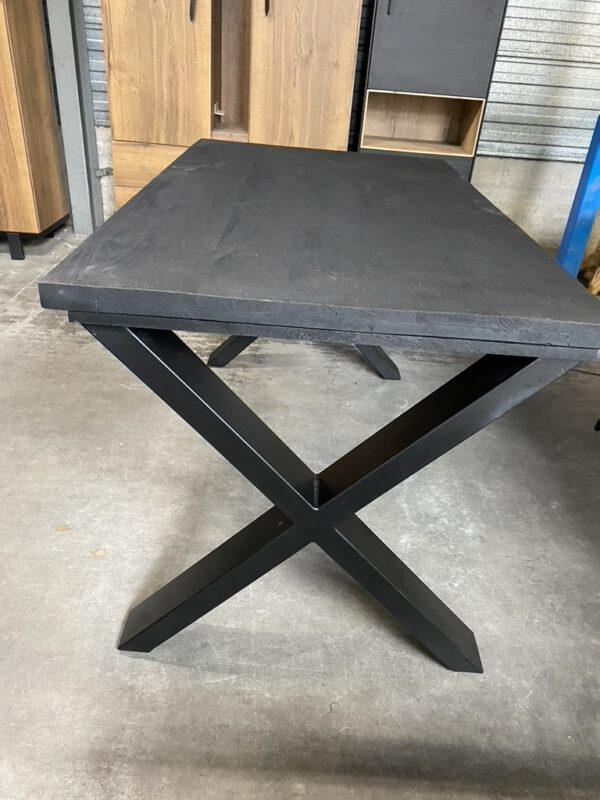 Cod eettafel mangohout, black finish - Afbeelding 3