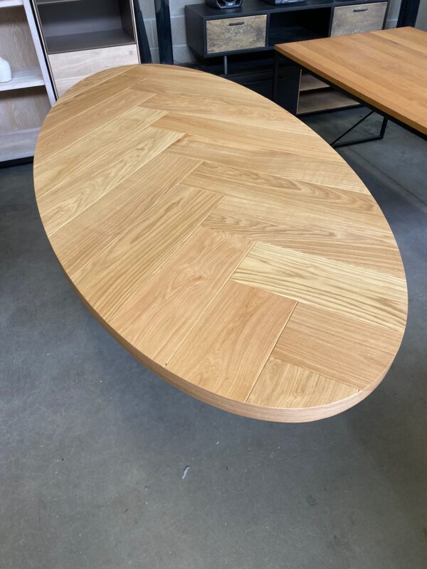 Eiken eettafel ovaal, visgraat - Afbeelding 6