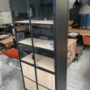 Metallo vitrine, metaal + hout