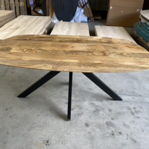 Runa eettafel mangohout, Deens ovaal