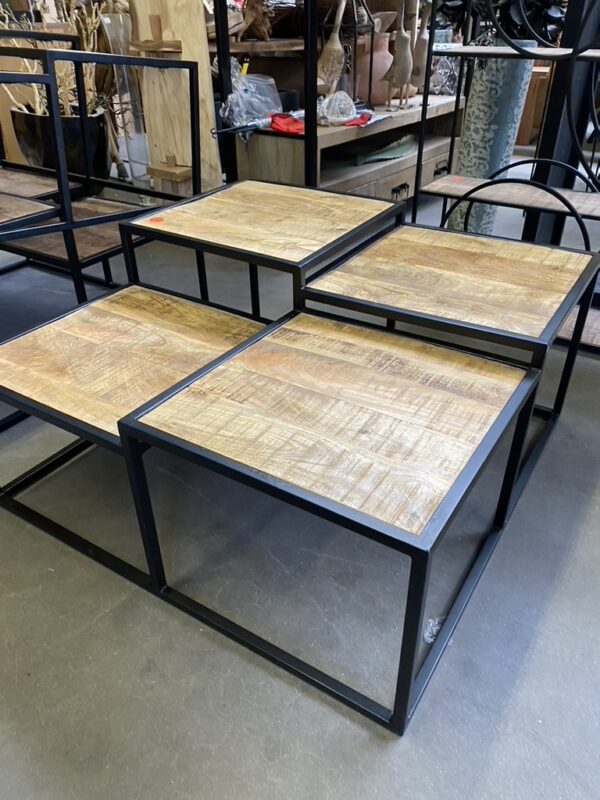 Industriële salontafel, mangohout, Benoa