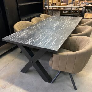 Formula eettafel, marble nero