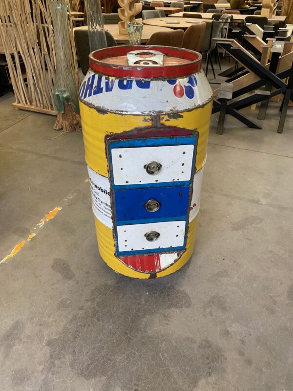 Ton uit gerecycleerd materiaal