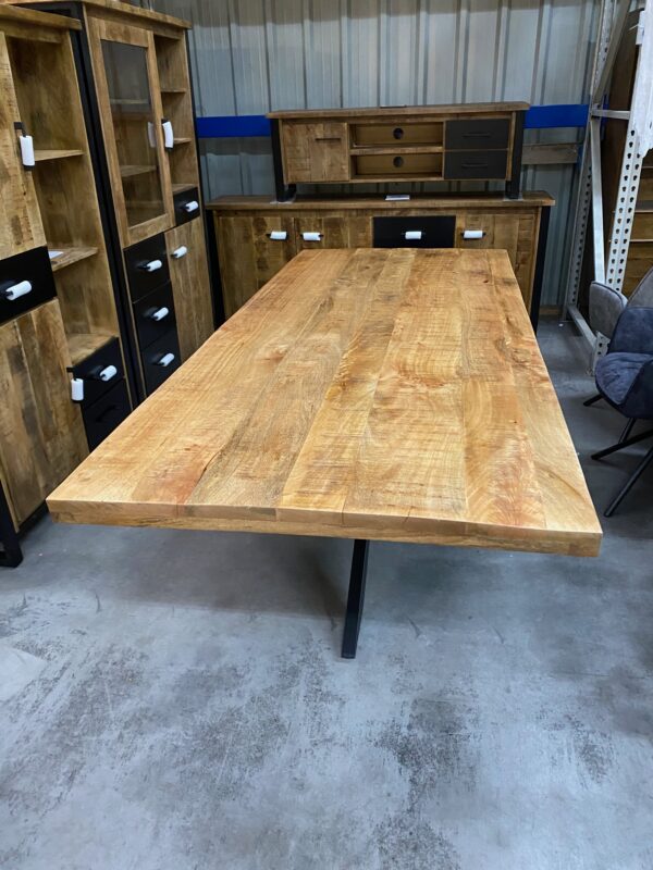 Eettafel, mangohout + matrix onderstel