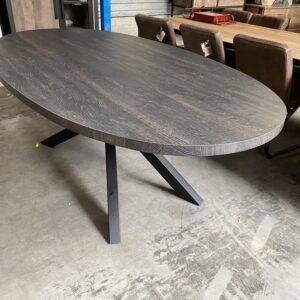 Scarlet eettafel, kleur onyx