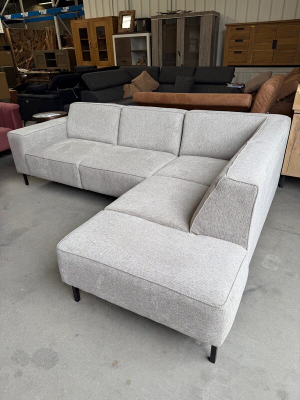 Riga bankstel, beige
