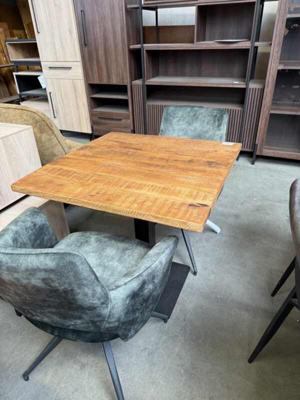 Horeca eettafel mangohout + twee stoelen - Afbeelding 3