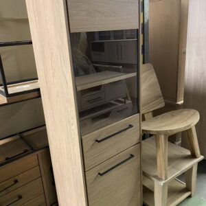 Tuscia vitrine smal, kleur blonde oak