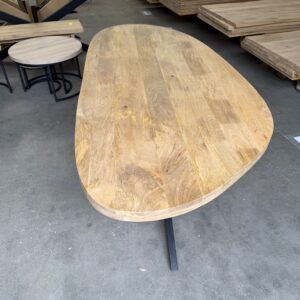 Mangohouten eettafel, organisch + spinpoot
