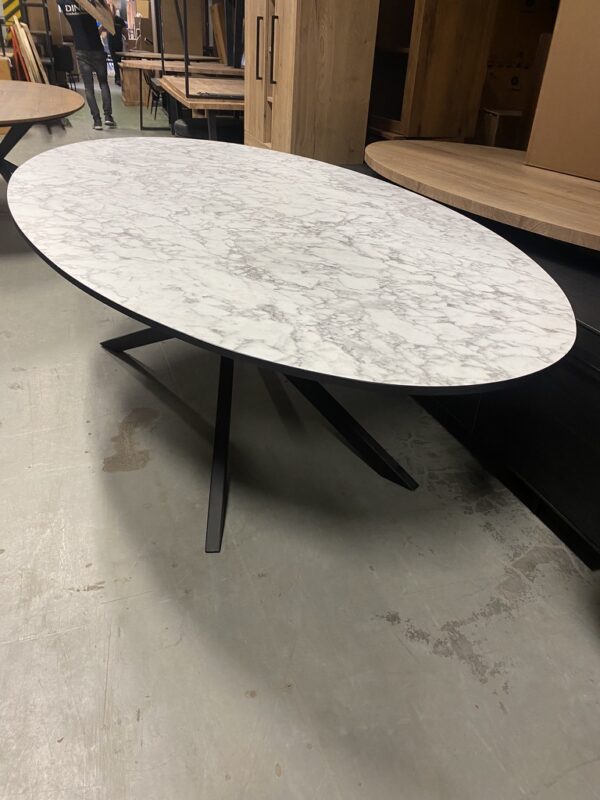 Sky eettafel, kleur marble bianco