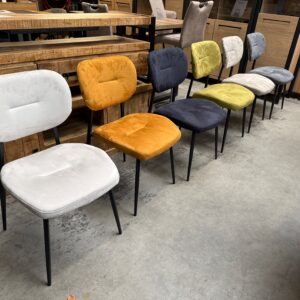 Jonathan eetkamerstoel, vijf kleuren