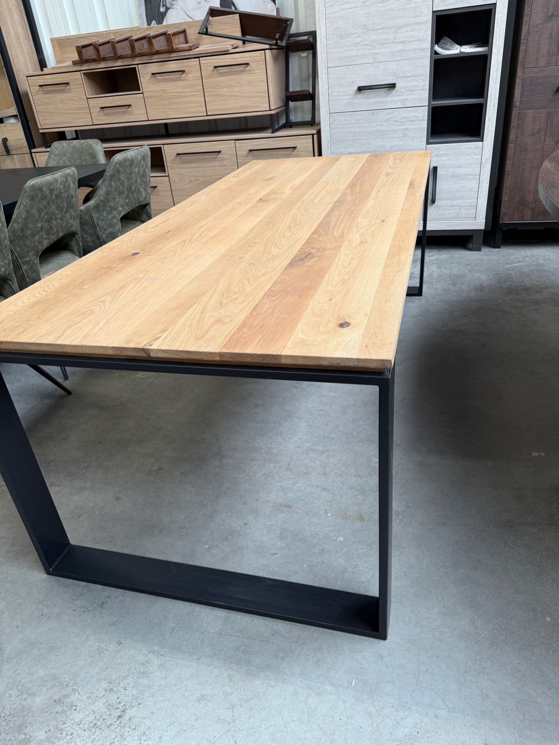 Eettafel massief eikenhout, Maxfurn2