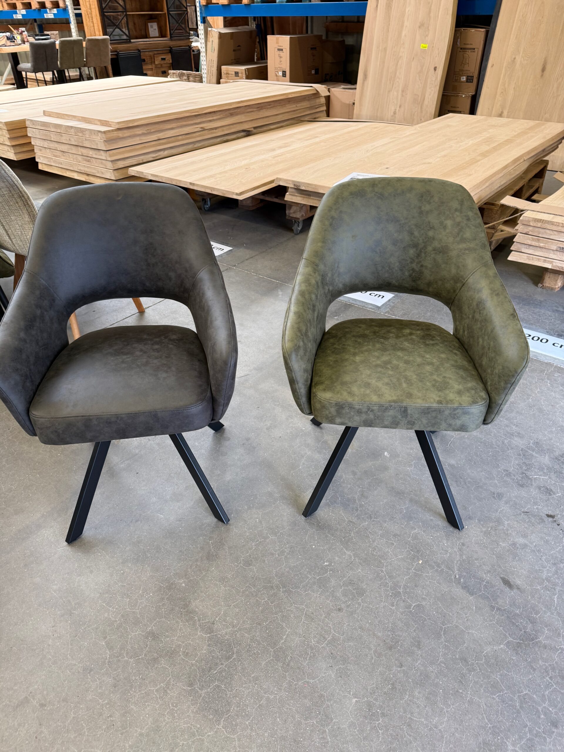 Emilie armstoel, met returnfunctie