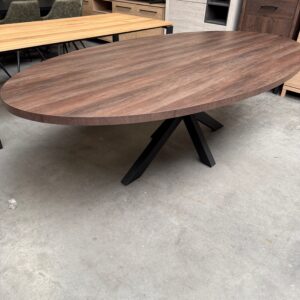Scarlet eettafel, kleur dark almond