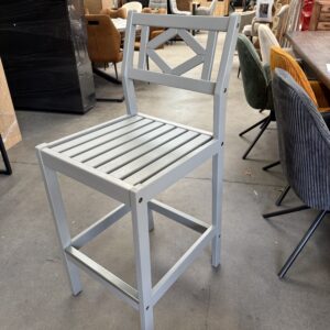 Houten barstoel