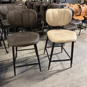 Carli barstoel, twee kleuren