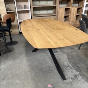 Eettafel Deens ovaal, eikenhout
