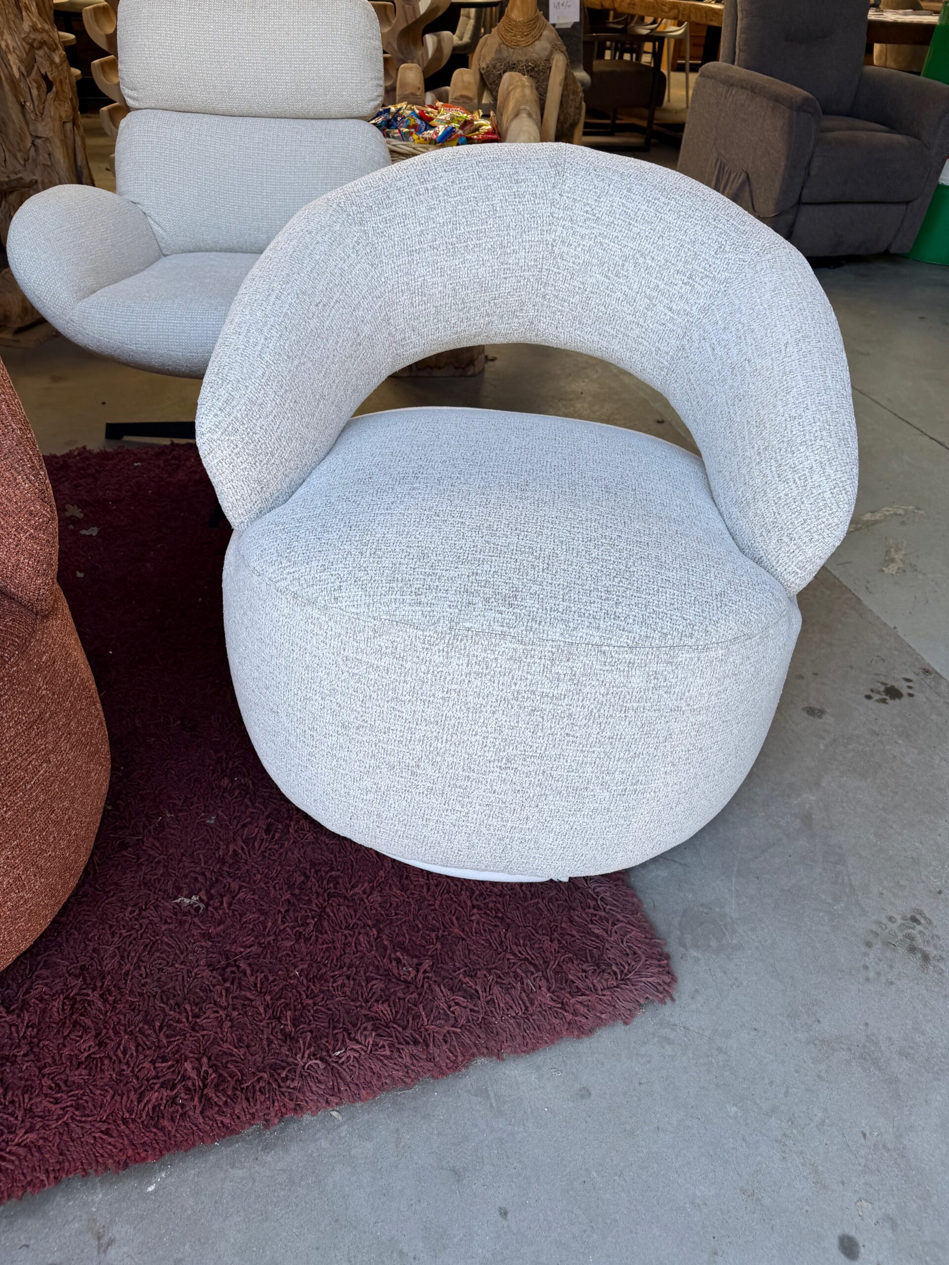 Lucas draaifauteuil, Girardeau5