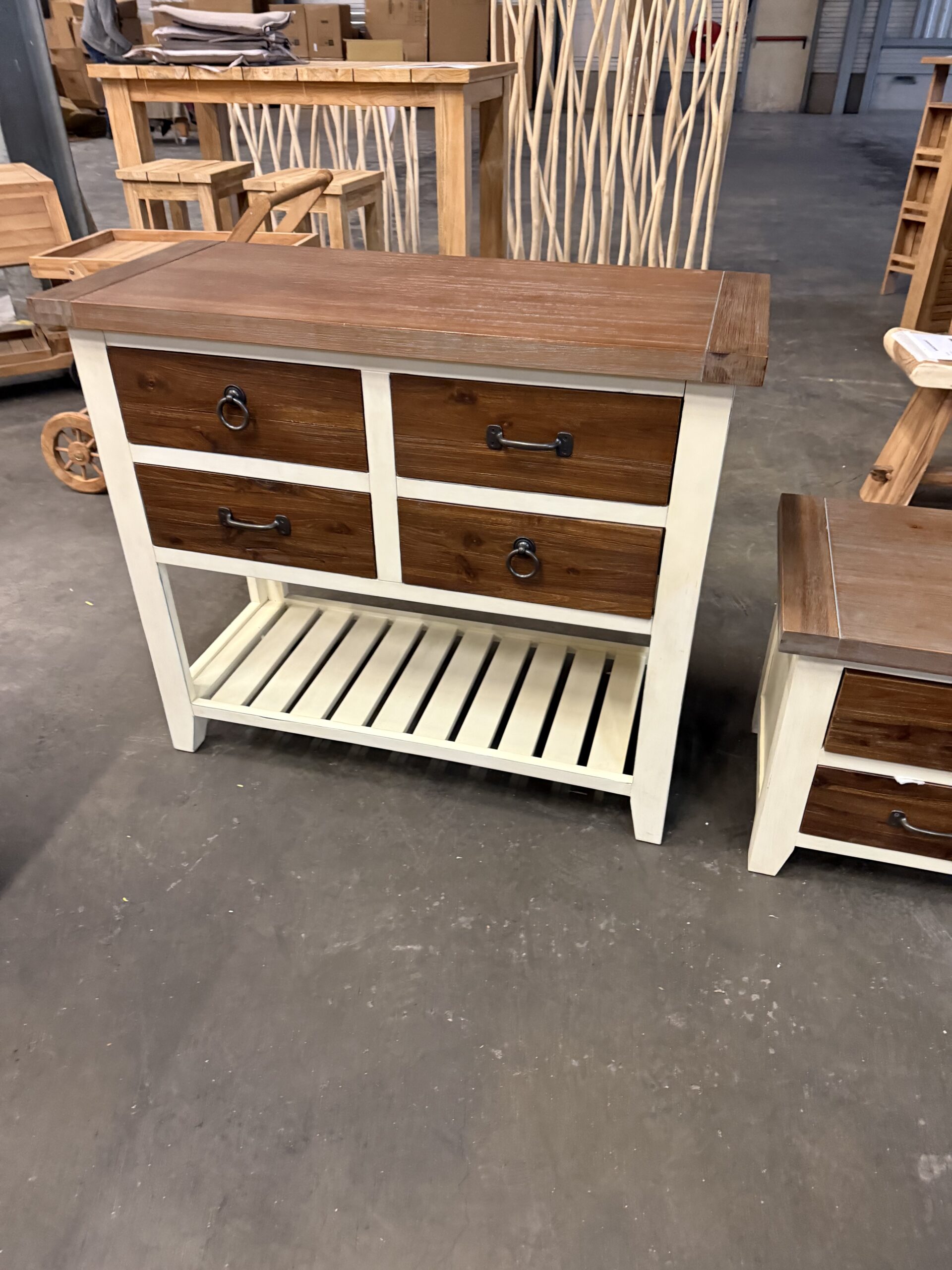 Sidetable landelijk wit + smoke brown