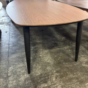 Freya eettafel Deens ovaal, kleur hazel