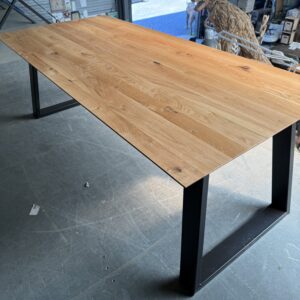 Massief eiken tafel, U onderstel