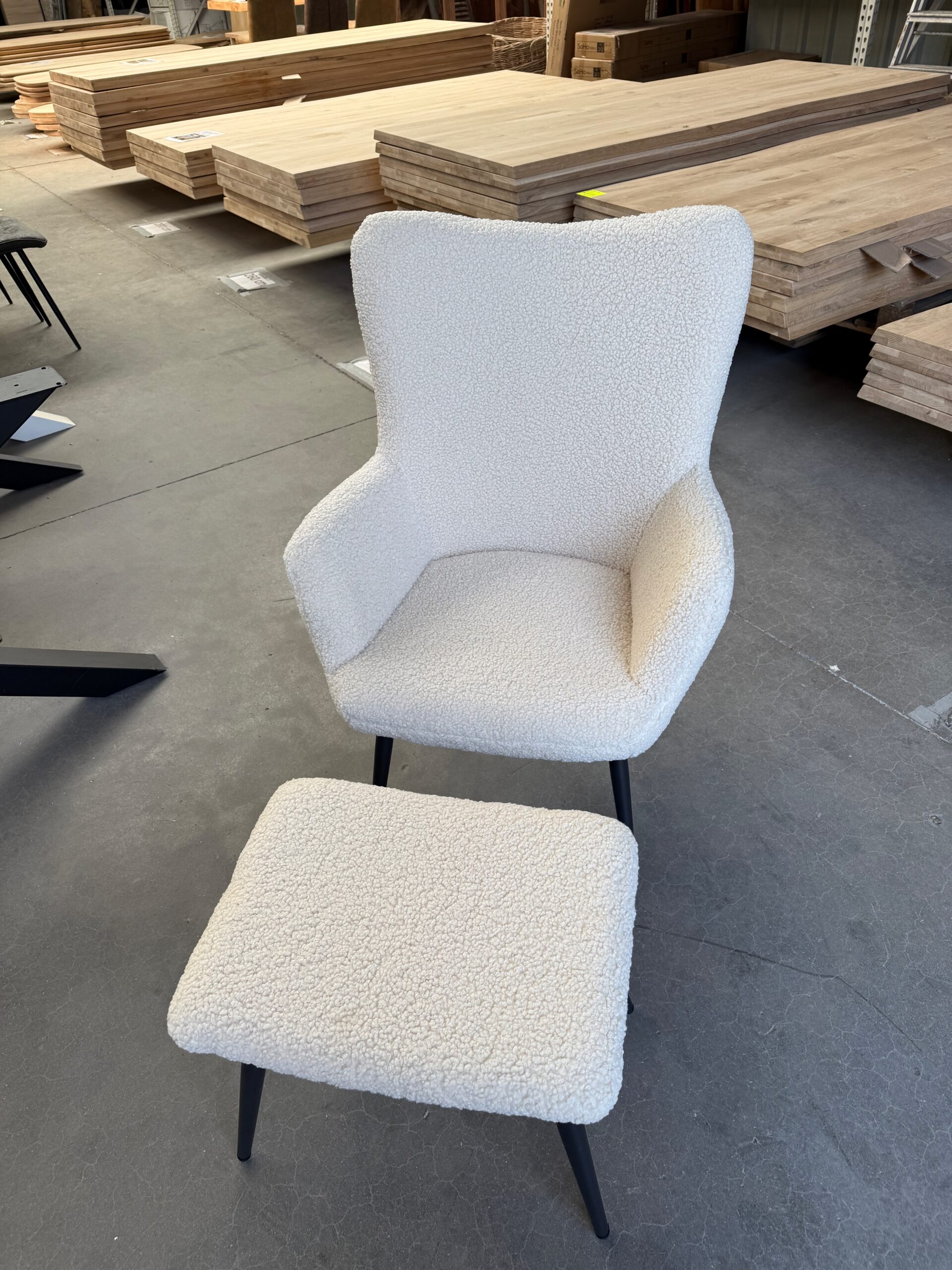 Marion fauteuil teddy stof + voetenbankje - Afbeelding 3