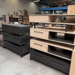 SALONTAFELS VOOR SLECHTS €145