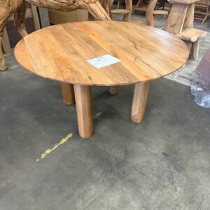 Delvin eettafel rond, 150 cm